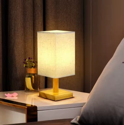 Minimalist Warm Desk Lamp – Soft Ambient Lighting